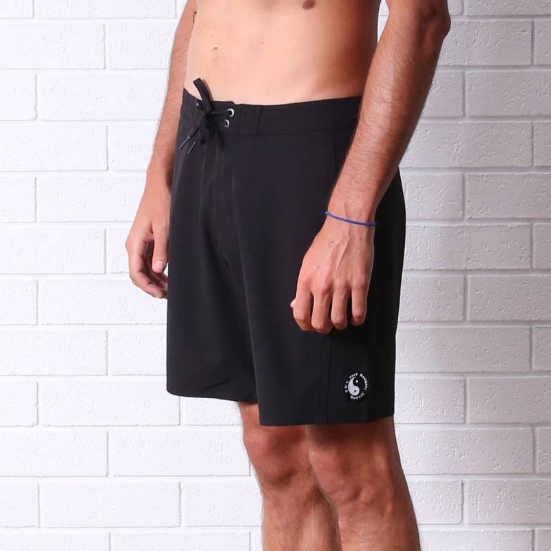 T&C Twisted Limits Trunk boardshort - black - side view
